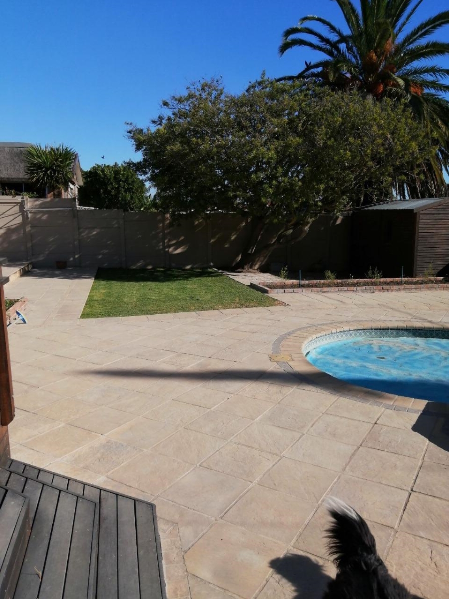 3 Bedroom Property for Sale in Morgenster Western Cape